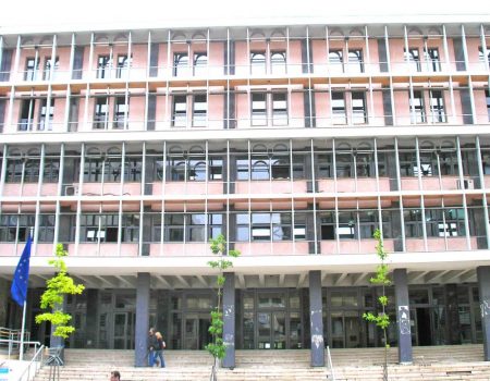 Στην διαδικασία του αυτοφώρου ο προπονητής του Απόλλωνα Δημήτρης Καλαϊτζίδης !!