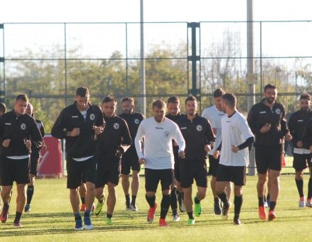 Βίντεο-θεραπεία και προπόνηση στο γήπεδο