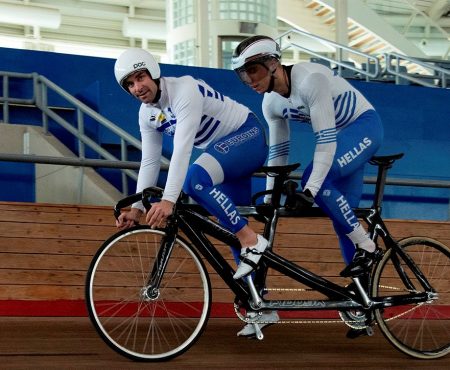 ΑΜΕΑ Ποδηλασία: “DIPLO” το ελληνικό χειροποίητο carbon διπλό ποδήλατο κατασκευασμένο για πρωταθλητές πίστας !!!