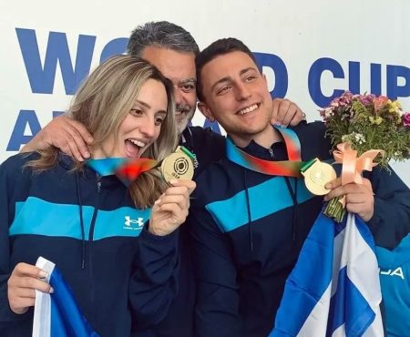 Άννα Κορακάκη: Χρυσό μετάλλιο μαζί με τον αδερφό της, Διονύση, στο Παγκόσμιο του Μπακού!