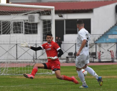 ΕΠΕΣΕ ΠΑΝΩ ΣΕ “ΒΡΑΧΟ” ΚΑΙ ΠΕΤΑΞΕ ΔΥΟ ΒΑΘΜΟΥΣ