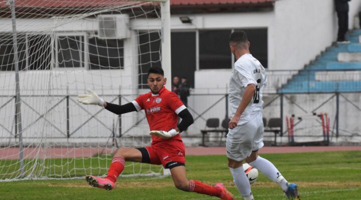 ΕΠΕΣΕ ΠΑΝΩ ΣΕ “ΒΡΑΧΟ” ΚΑΙ ΠΕΤΑΞΕ ΔΥΟ ΒΑΘΜΟΥΣ